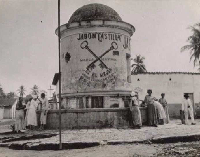 ¿Saben ustedes que el Jabón Las Llaves, es la marca más vieja de Venezuela?  Data de 1877 es incluso más vieja que Ron Santa Teresa. Un emprendimiento de los hermanos Juan y Pedro Frey de Puerto Cabello. Su emprendimiento es uno de los casos de éxito más notorios del país.