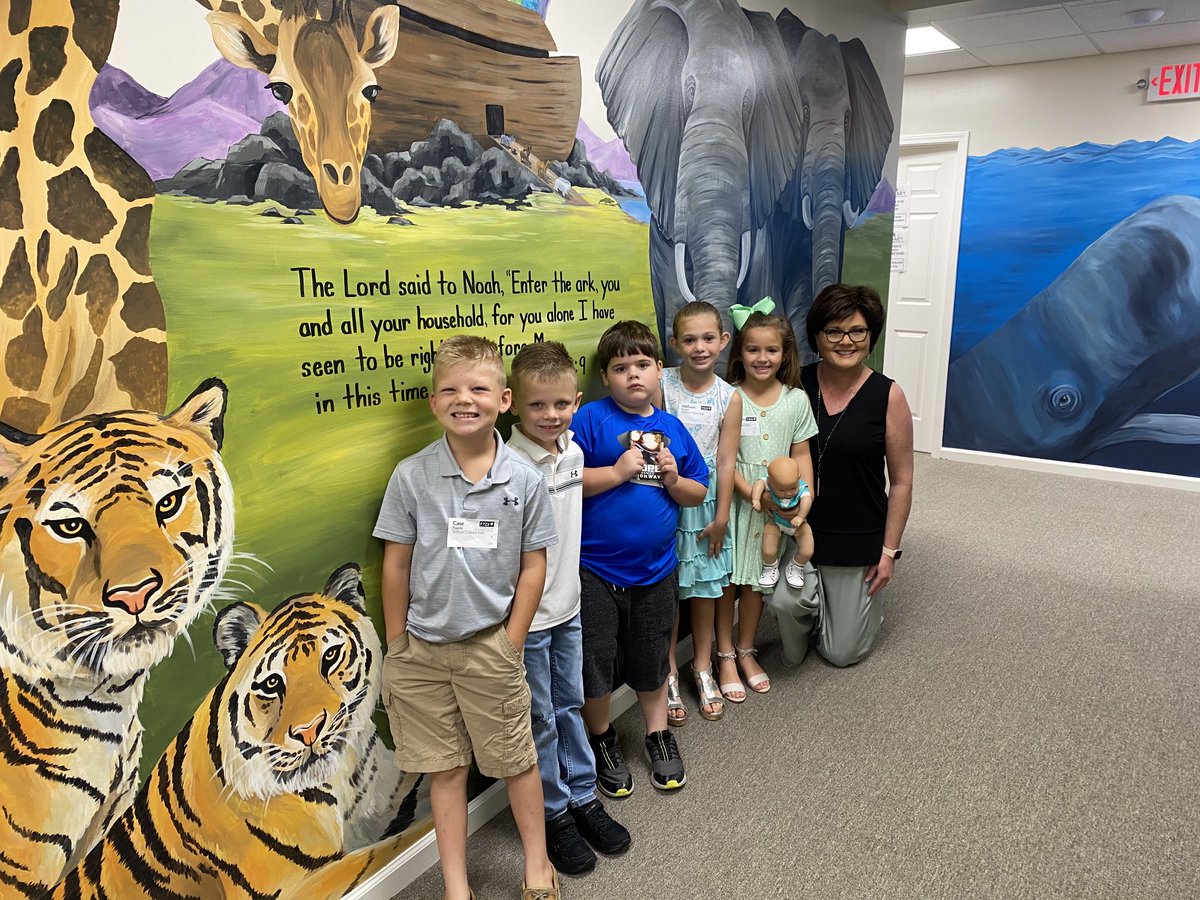 dbhollimon's tweet photo. I ❤️ my sweet 1st and 2nd graders in my SS class@ Calvary Baptist Russellville!
#JesusLovesTheLittleChildren #LearningGodsWord https://t.co/uC7M4TrZif