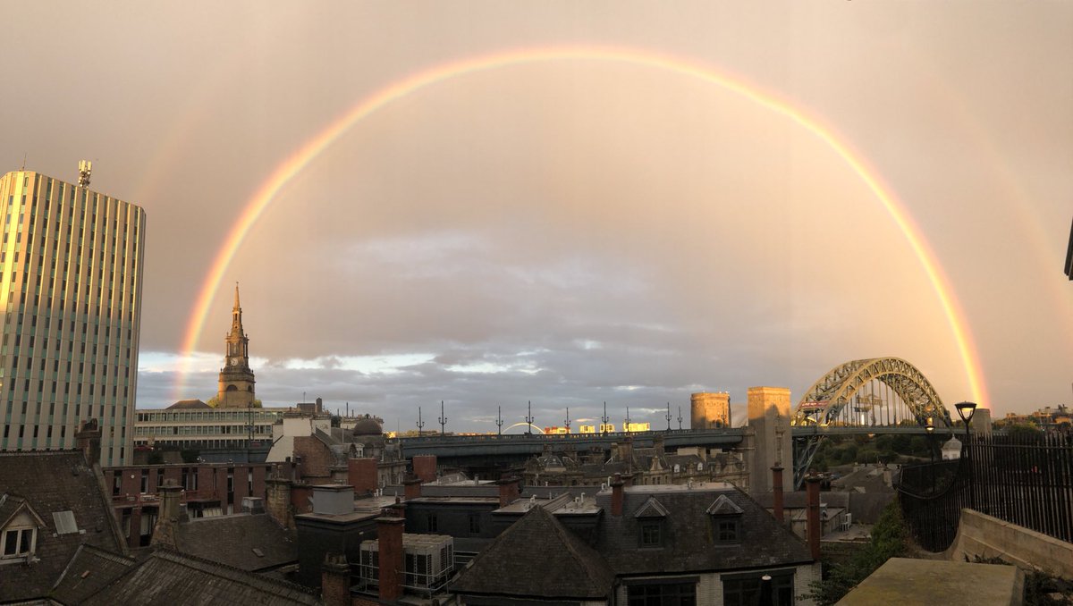 SimonCalder's tweet photo. Newcastle, now https://t.co/p7SxhRVzCn
