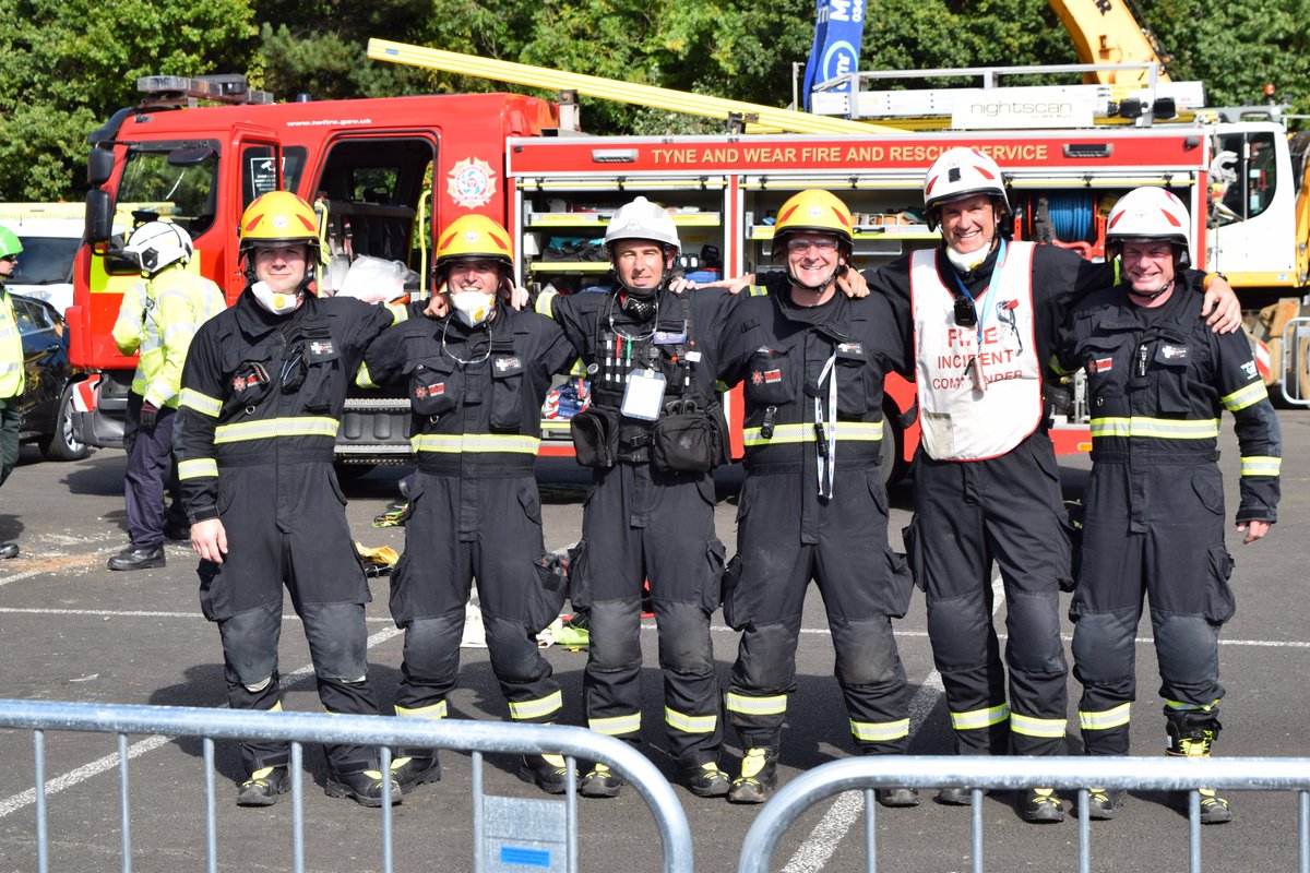 theslaternator's tweet photo. Like so many, I have had one of the most enjoyable few days in this wonderful industry. Privileged to have been able to support @HantsIOW_fire and @_ukro 
@ExtricationHIOW @TWFRS_CFO
@Tyne_Wear_FRS
#FestivalofRescue
#HIWFRS
@jonip21
@PGI_Products 
@NeilOdin https://t.co/u7ubwiwIRH