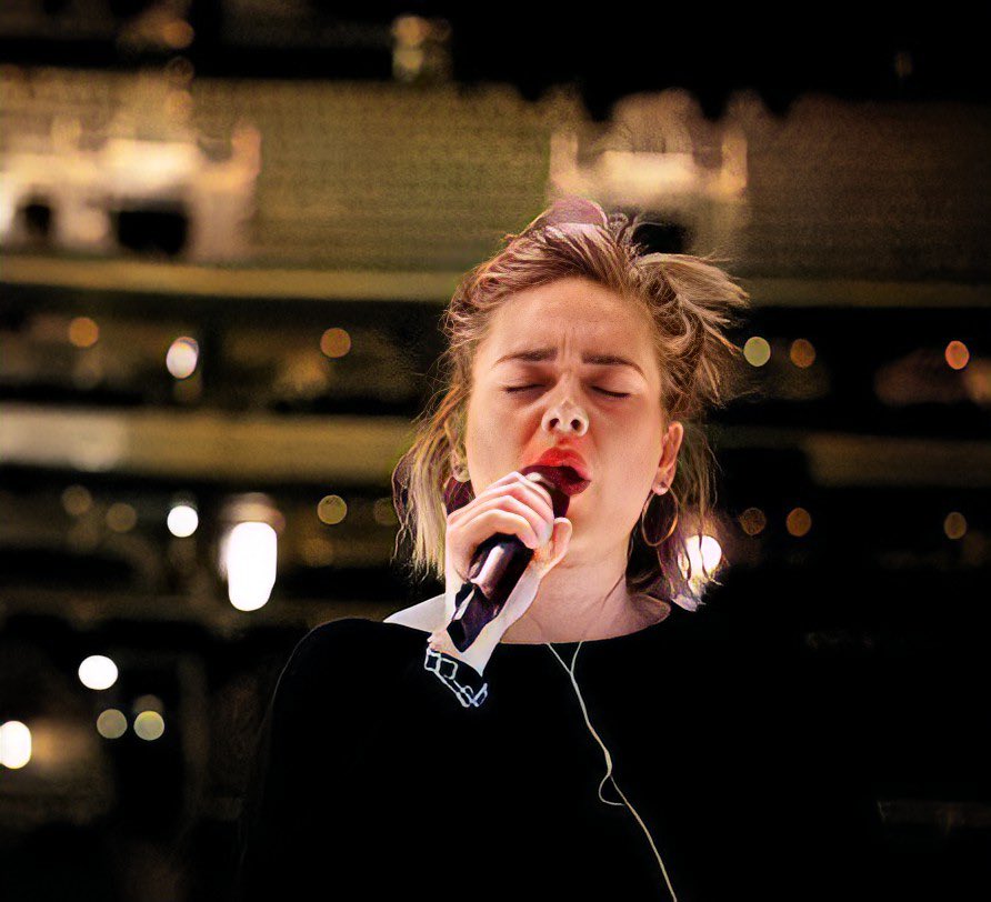 adelecolorised's tweet image. 🖤