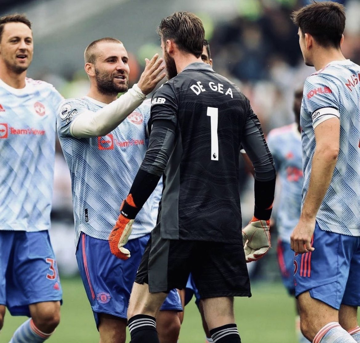 E_qstclXMA4OePI?format=jpg&name=medium