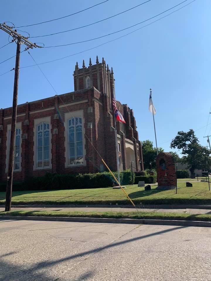 dwhardage's tweet photo. Good to spend the morning with Pastor Judd Strawbridge and the folks at FBC Marlin.   #GC2 #txbtogether https://t.co/YP5F50bxqv