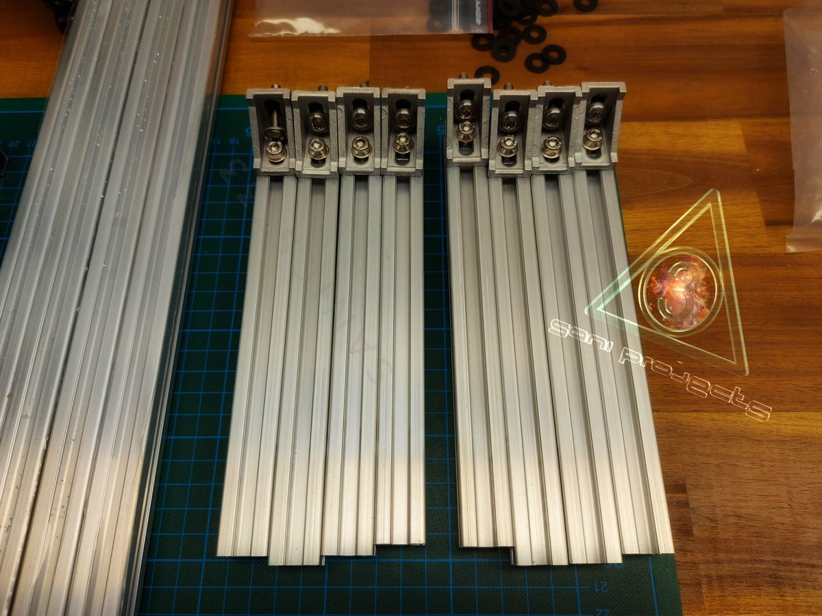 ProjectsSani's tweet photo. Hab meine Planung letzte Woche abgeschlossen und Bestellungen getätigt was ich so noch brauche. Hab ja gesagt das ich mir was einfallen lasse. Soll ja lange halten. Start war dieses WE. #Solar #Halterung #again #esbeginnt 😄 https://t.co/G0wRDp40yc