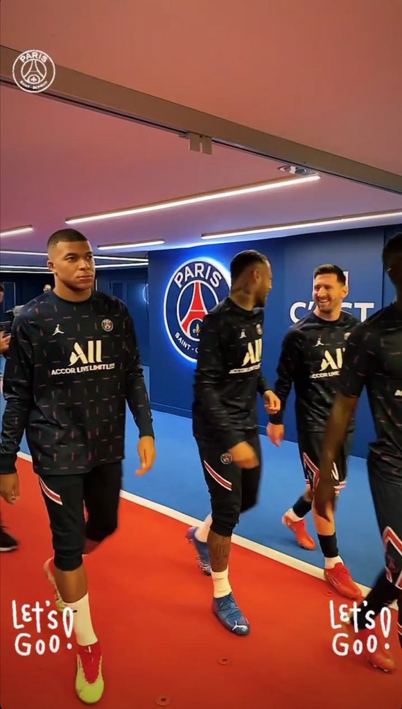 O MBAPPÉ CHATEADO PQ O NEY ABANDONOU ELE KKKKKKKKKKKKKKKKKKKKKKK