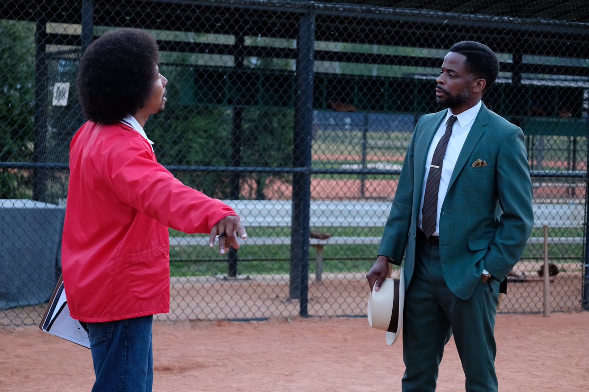 CaribLens's tweet image. Jamerican,Dulé Hill,co-stars in Lee Daniel’s highly anticipated coming-of-age comedy Wonder Years reboot pilot.Set to debut this Wednesday, Sept. 22, at 8:30p.mET/PT on ABC,the Emmy nominated actor plays Bill Williams,patriarch of the family.
🇯🇲
#TheWonderYears
#CaribbeanHeritage