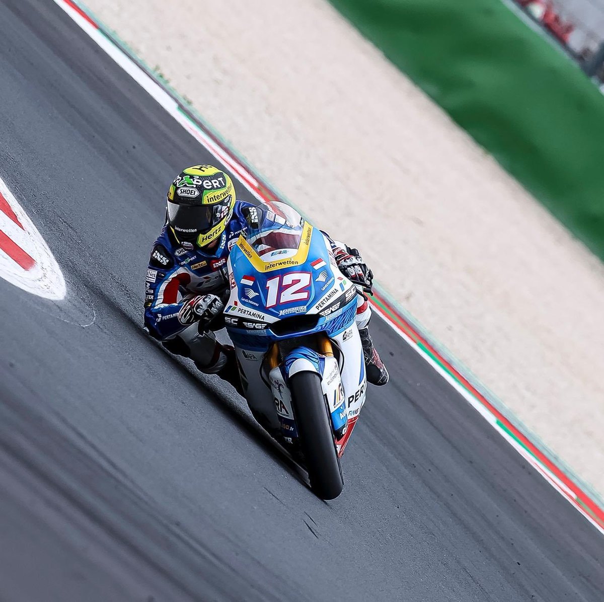 #sanmarinogp Race P11
It was a good work all over the weekend and great to feel the support from the fans around the circuit with many #swissflags🇨🇭 
Thank you!
Next: Austin TX
#tomlüthi #tl12