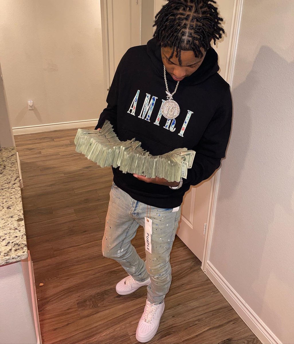tremoneyy_23x's tweet photo. In My Bag But Iโm Laying back Iโm Turning ๐ This summer ๐ฅถโ
๐ซ๐#REALLYTURNT โผ๏ธ https://t.co/x2eJzGSx08