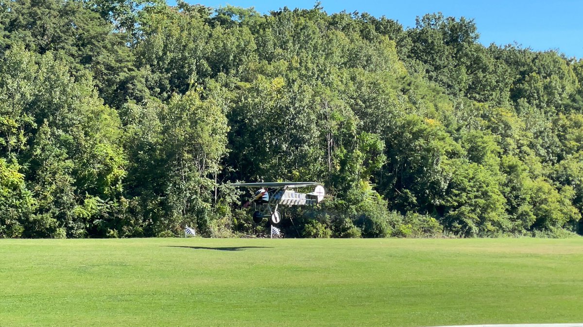 pradipcloud's tweet photo. Fantastic day at @oldrhinebeck aerodrome. Thank you to the amazing team who put on an amazing show 🙌 https://t.co/Ka19XdoUZe