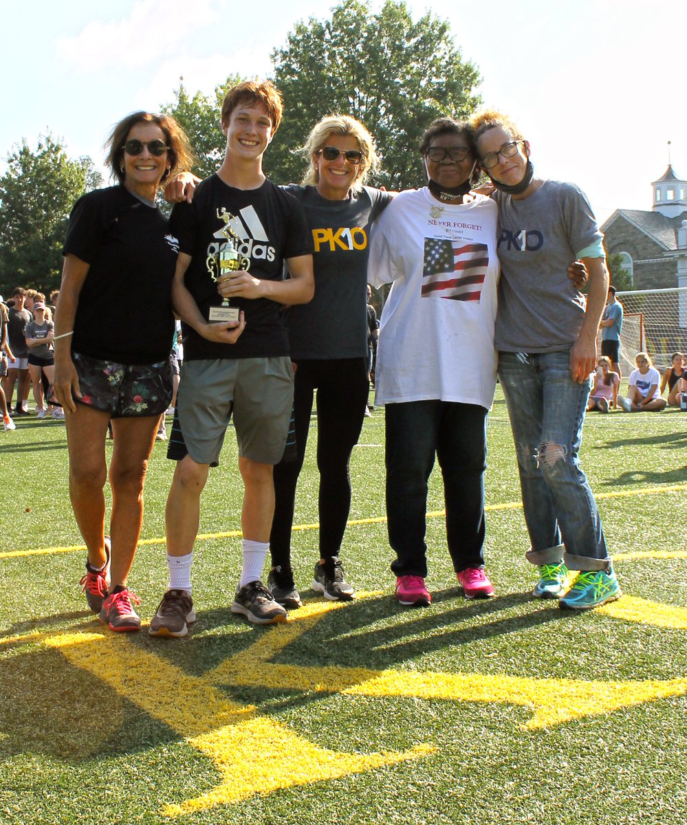 PenncharterOPC's tweet photo. Like Dr. Bonnie's water bottle, YOU CRUSHED IT!! Thank you for showing up BIG this year, in person or virtually!  #PCrun4peace #neverforget #pcproud https://t.co/qfbepO4t9O