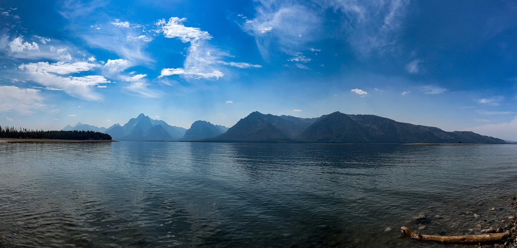 ALOHA Grand Tetons National Park!!  🤙🏼

We arrived at Colter Bay Campground (located inside GTNP) and took Hurley for a walk and found this view of Jackson Lake just steps from our campsite.  

We loved this campground, located close to the incredible Colter Bay Village.