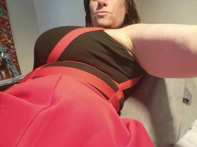Strappity straps https://t.co/OSrpjlNHdC<a href="/tag/newprofilepic"class="tags"><span>#newprofilepic</span></a>