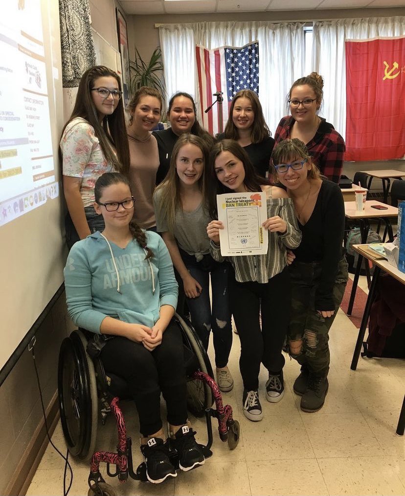 gbhsjg's tweet photo. If you are even debating joining, come on out! See if you like it!! It’s a great way to get involved, make great connections, and really discuss issues happening in our global community☺️

We hope to see you next Monday https://t.co/J4N5VgtpRm