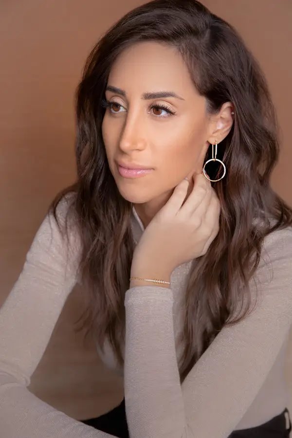Happy belated Birthday to my sister Danielle Jonas hope you enjoy your day and your gift Love u sis 