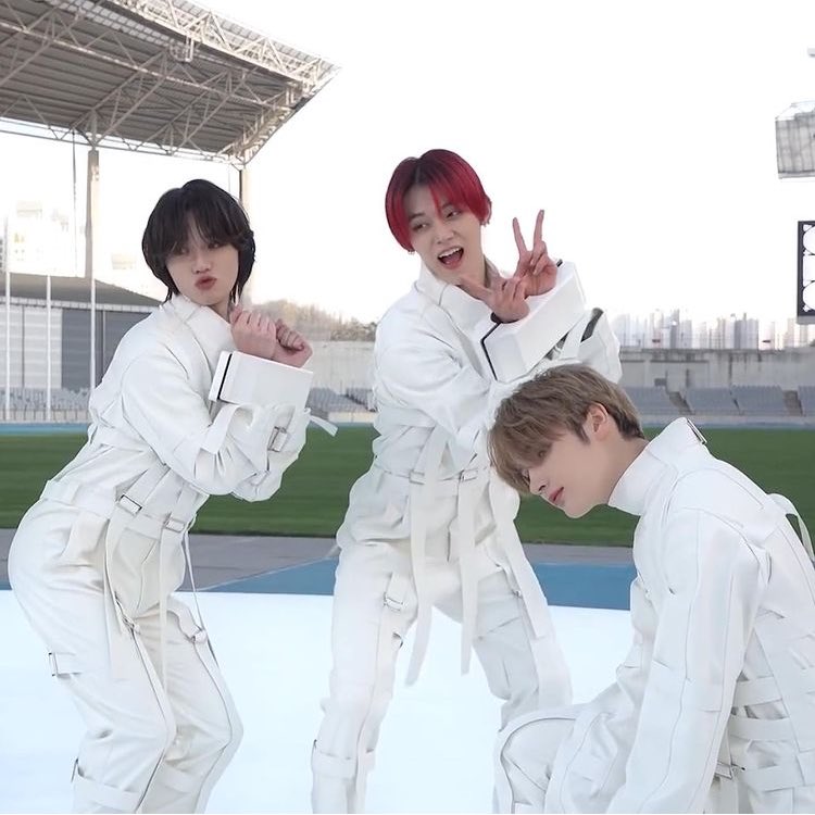 gyu thinker (@thinkabtbeomgyu) on Twitter photo 