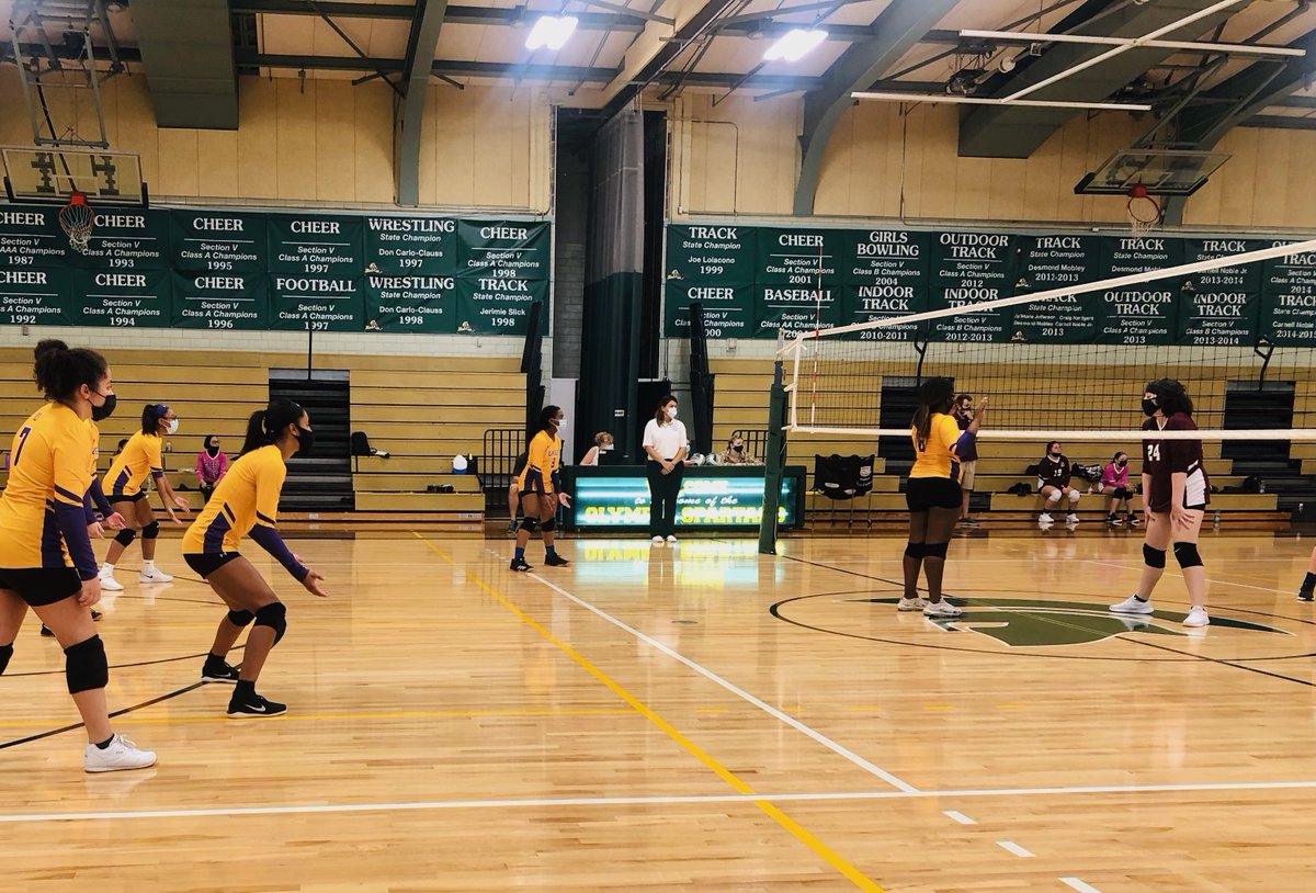 The JV Volleyball Team also got their second win yesterday! Nice job, ladies! 💜💛 #GreeceGriffins 🏐🏐🏐🏐