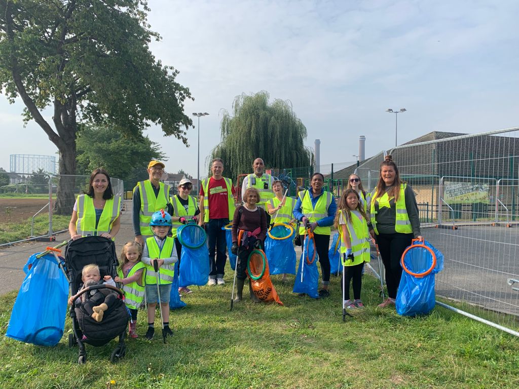 Big thanks to all who joined #BigLocalBigCleanUp as part of #Croydon 's #GreatBigGreenWeek @ali_croydon @CroydClimateAct @cleanstreetstu @Croydon_Climate_Action #BigLocalBroadGreen #BroadGreen