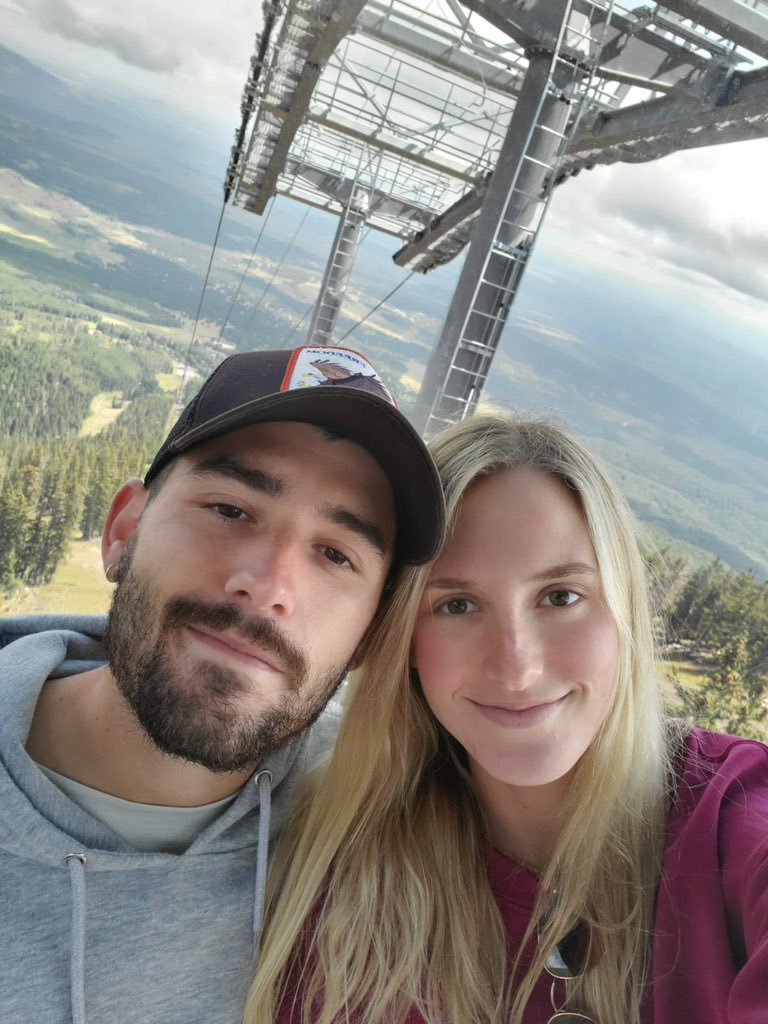 jonbakero7's tweet photo. Highest point in Arizona (almost). 11.500ft https://t.co/gfYkrcn9Ub