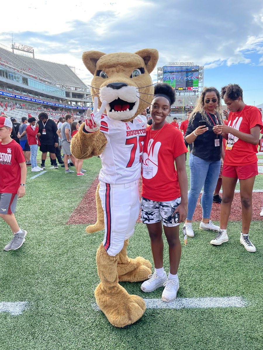 JiannaMorris22's tweet image. had a great time with @UHCougarWBB this weekend❤️ thank you for the invite @CoachHugheyUH @CoachLBarrett @deneenparker71 @UHCoachTai !