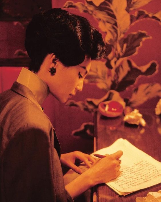 Happy Birthday Maggie Cheung 🌹✨

On the set of Wong Kar-wai’s 'In the Mood for Love' (2000)