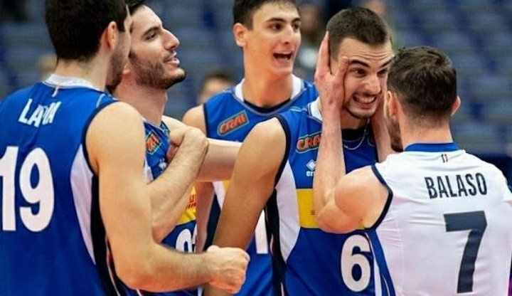 ehiiitsme's tweet photo. INIZIATE A SCEGLIERE LE NAZIONI EURPOEE DA CONQUISTARE PERCHÈ QUEST' ANNOOO #ItaliaSlovenia https://t.co/GboeKPuE7O