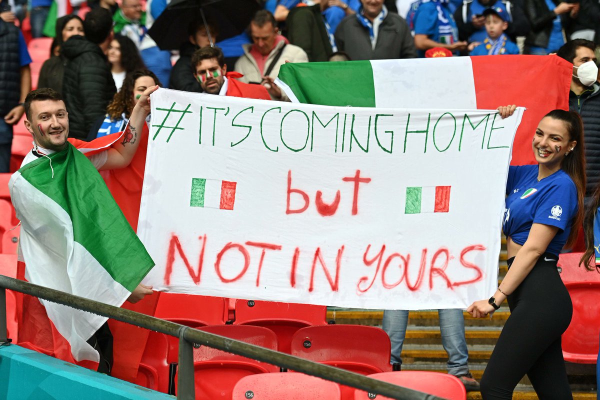 KT66_Designer's tweet photo. 🇮🇹 MADE IN #ITALY
⚽️Men's European Football Champion
🏐Women's European Volleyball Champion
🏐Men's European Volleyball Champion
What Amazing Summer! 🥰
#ItsComingToRome #ItaliaSlovenia https://t.co/3kWE4JsXr0