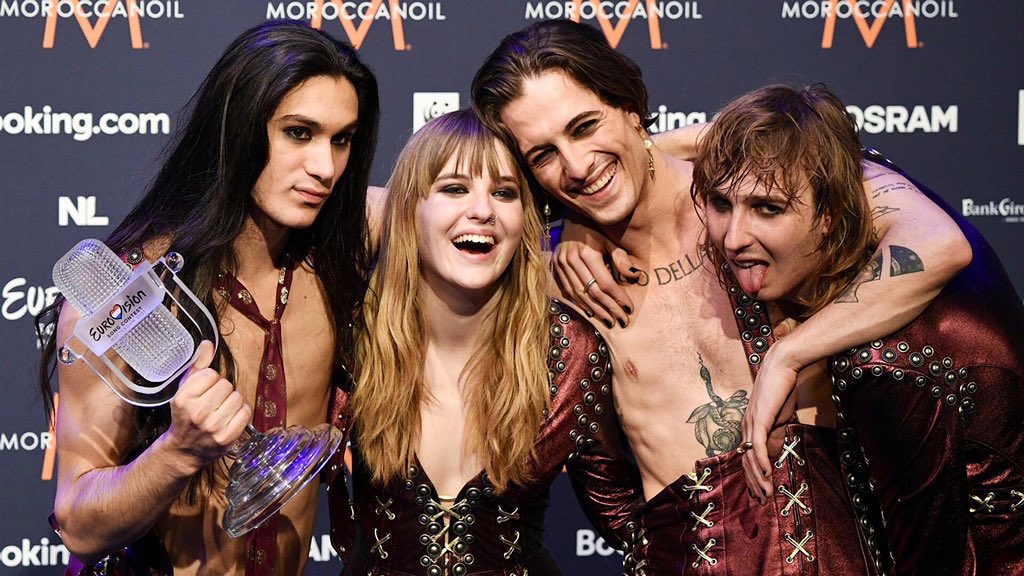 mocciosvs's tweet image. retweet to scare the entire europe