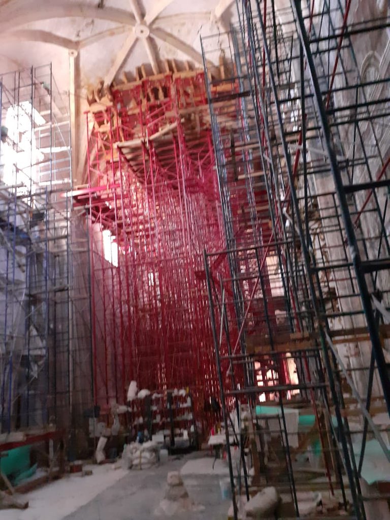 marioriestra's tweet photo. Desde hace 4 años, el exconvento de Huaquechula, del siglo XVI, permanece cerrado por los severos daños del sismo de 2017.

Desde hace año y medio, los trabajos de restauración están suspendidos.

Urge que el @INAHmx termine la recuperación de esta joya. https://t.co/hAVnFn9vwz