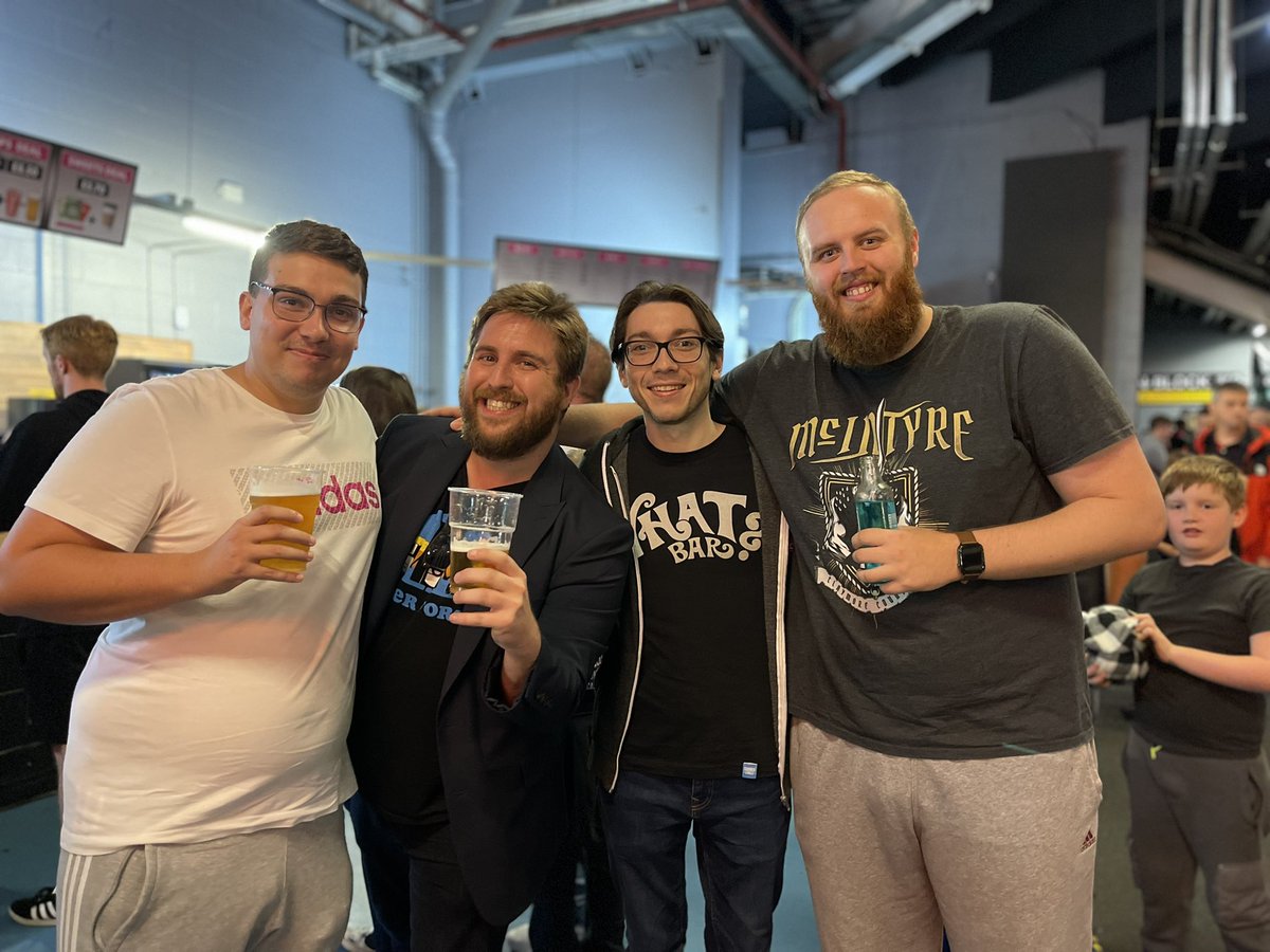 Luke_Graham_'s tweet photo. @VintageOwen @TomCampbell thanks for your time and company tonight gents! #DeanTheMachine https://t.co/kNaZrQrPwn