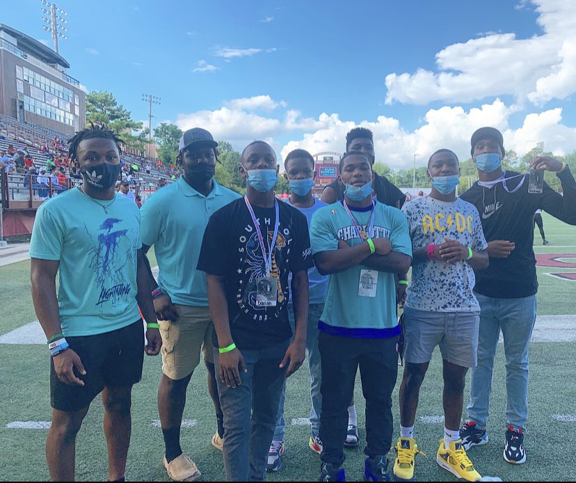 S/o to <a href="/NCCU_Football/">NC CENTRAL FB | 🦅🏆🦅</a> for allowing some of <a href="/VCHSVipersFB/">Vance County Vipers Football</a> players to visit. #SaturdayVibes #FreeMoney #ShowKidsTheBiggerPicture <a href="/CoachJUANN/">COACH_JUANN™</a>