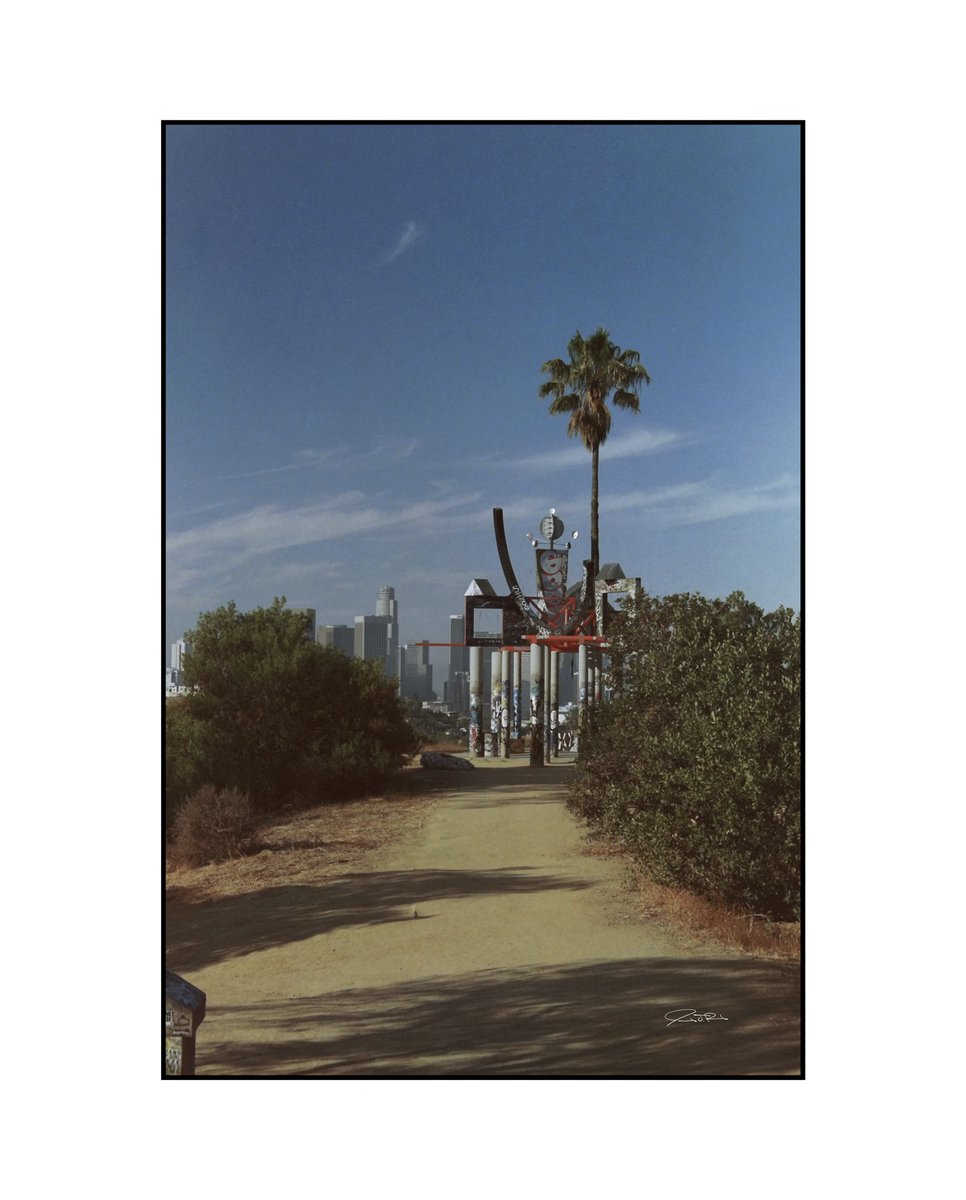 MachineSharkPro's tweet image. Angel’s Point.

7/31/2021

.
.
.

#35mm #35mmfilm #kodak #portra800 #35mmphotography #elysianpark #dtla #losangeles #california #wanderlust #travel #travelphotography #film #photooftheday #filmcommunity #shotonfilm #shootfilm #drivebyfilm #streetphotography #madewithkodak