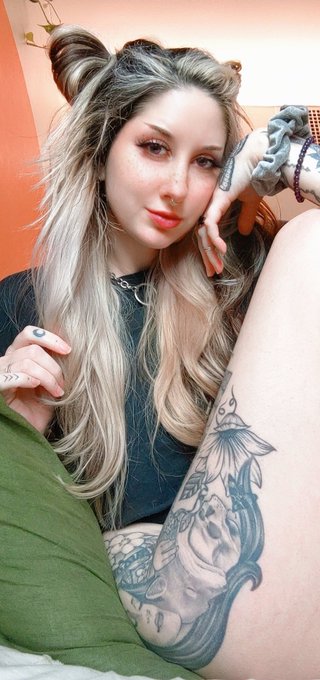 What's the last book you read? 📚 https://t.co/g2n8iE4VRx