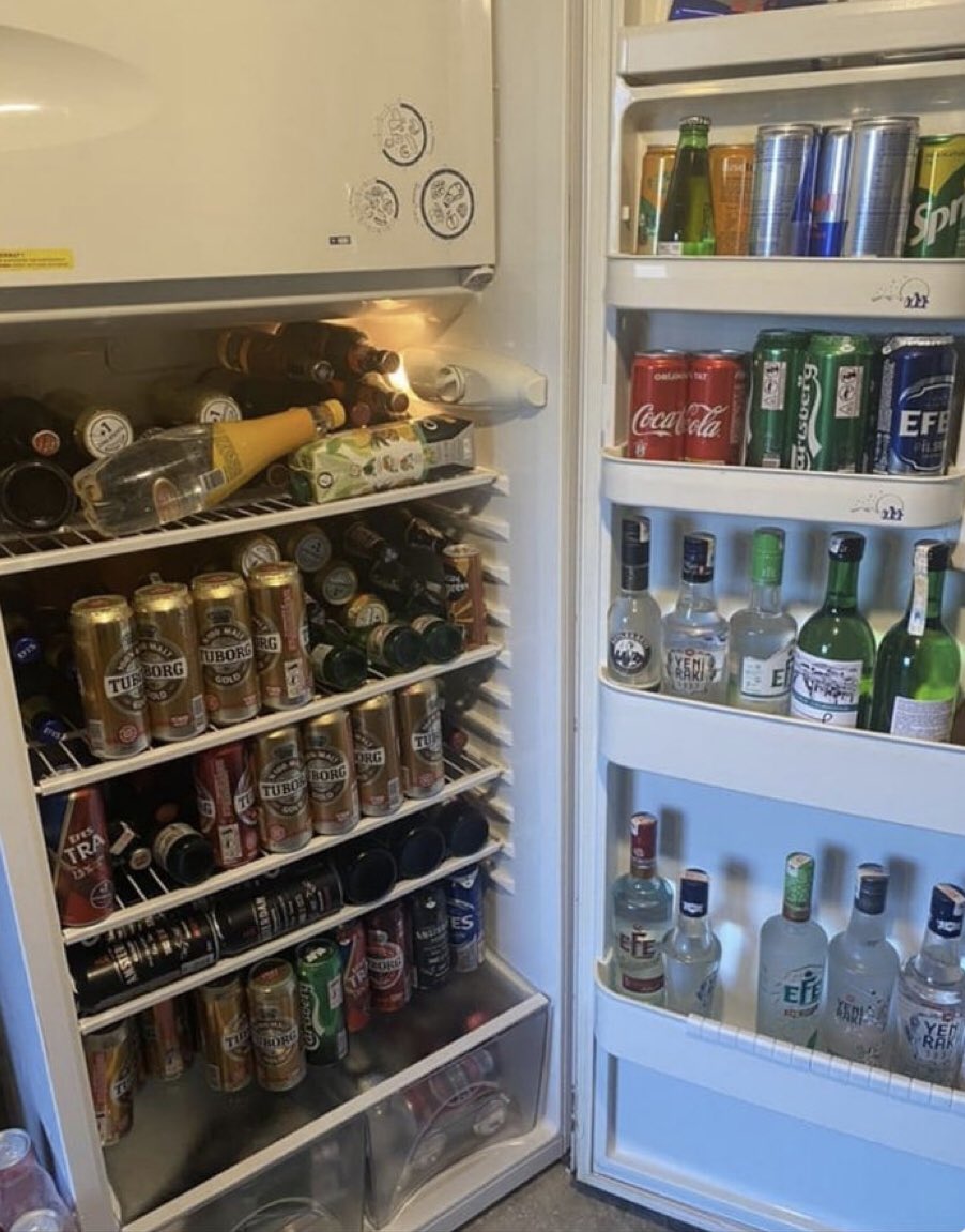 Annem dışarda yediklerine içtiklerine dikkat et dedikten sonra ben 🤪