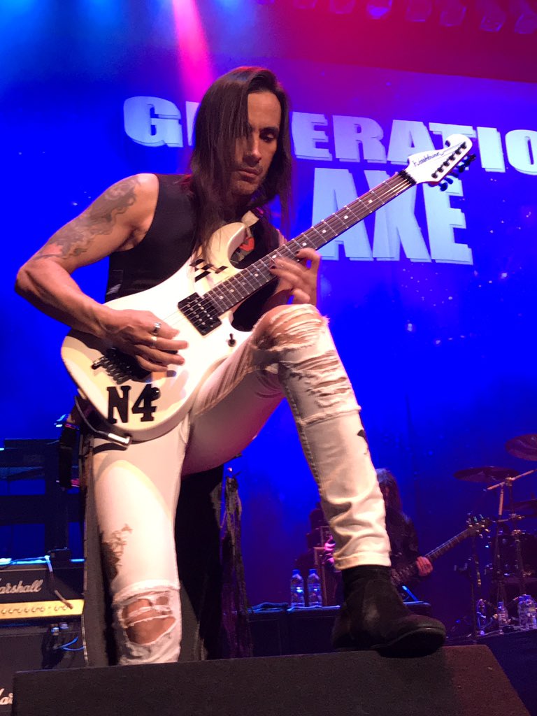 Happy Birthday Nuno Bettencourt 