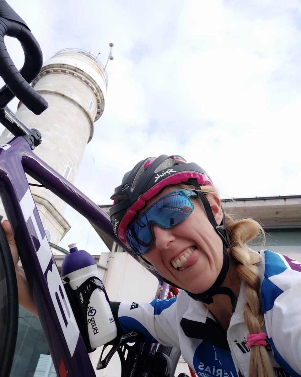 saramadrazo's tweet photo. Postureo máximo con La Jefa por la Tierruca!!!
#LaJefa #GorrionesTeam #Domingo #Bicicleta #Bici #SalidaEnBici #SumandoKm #RestandoToxinas #Cantabria #Santander #CantabriaInfinita #FaroCaboMayor @cantabriaturismo #PostureoMaximo https://t.co/YwIZ8mh2Kf