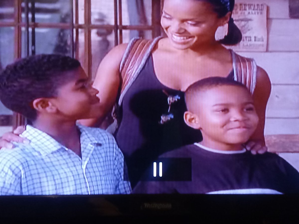 TNS_Fans's tweet image. .@IamRobertBailey you were such a cute kid! 😀
I got the complete series of #DiagnosisMurder on DVD for my bday this yr.
Did you enjoy working on this show?