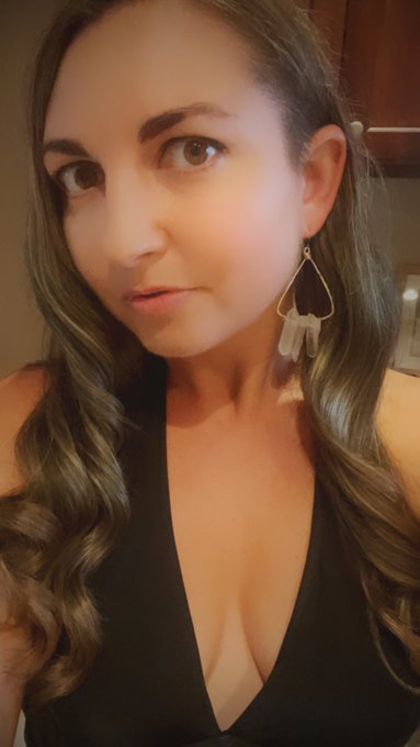 It&rsquo;s my birthday today!! Come show me some love. https://t.co/zLUbEGYyQ0 https://t.co/2UoNWK89Jo<a href="/tag/nude"class="tags"><span>#nude</span></a><a href="/tag/milf"class="tags"><span>#milf</span></a><a href="/tag/nudebeach"class="tags"><span>#nudebeach</span></a><a href="/tag/onlyfans"class="tags"><span>#onlyfans</span></a><a href="/tag/onlyfansgir"class="tags"><span>#onlyfansgir</span></a>