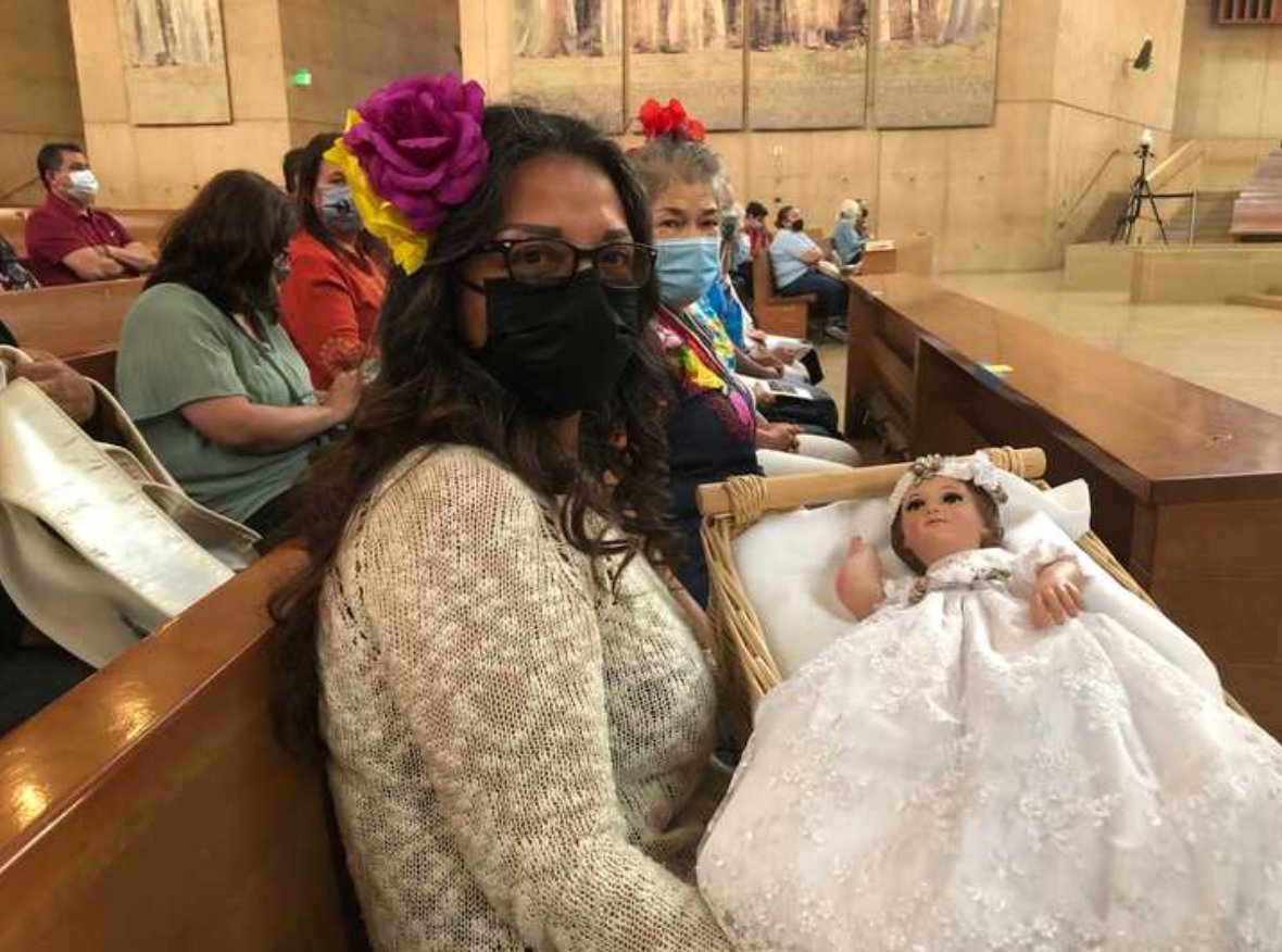 lacatholics's tweet image. The Mass in Recognition of All Immigrants is beginning! Please pray for migrant families, students and professionals, and those who serve immigrant communities. May we rely on God for peace, wisdom, understanding, and compassion. Pray with us! youtu.be/IDl6-wz-pko