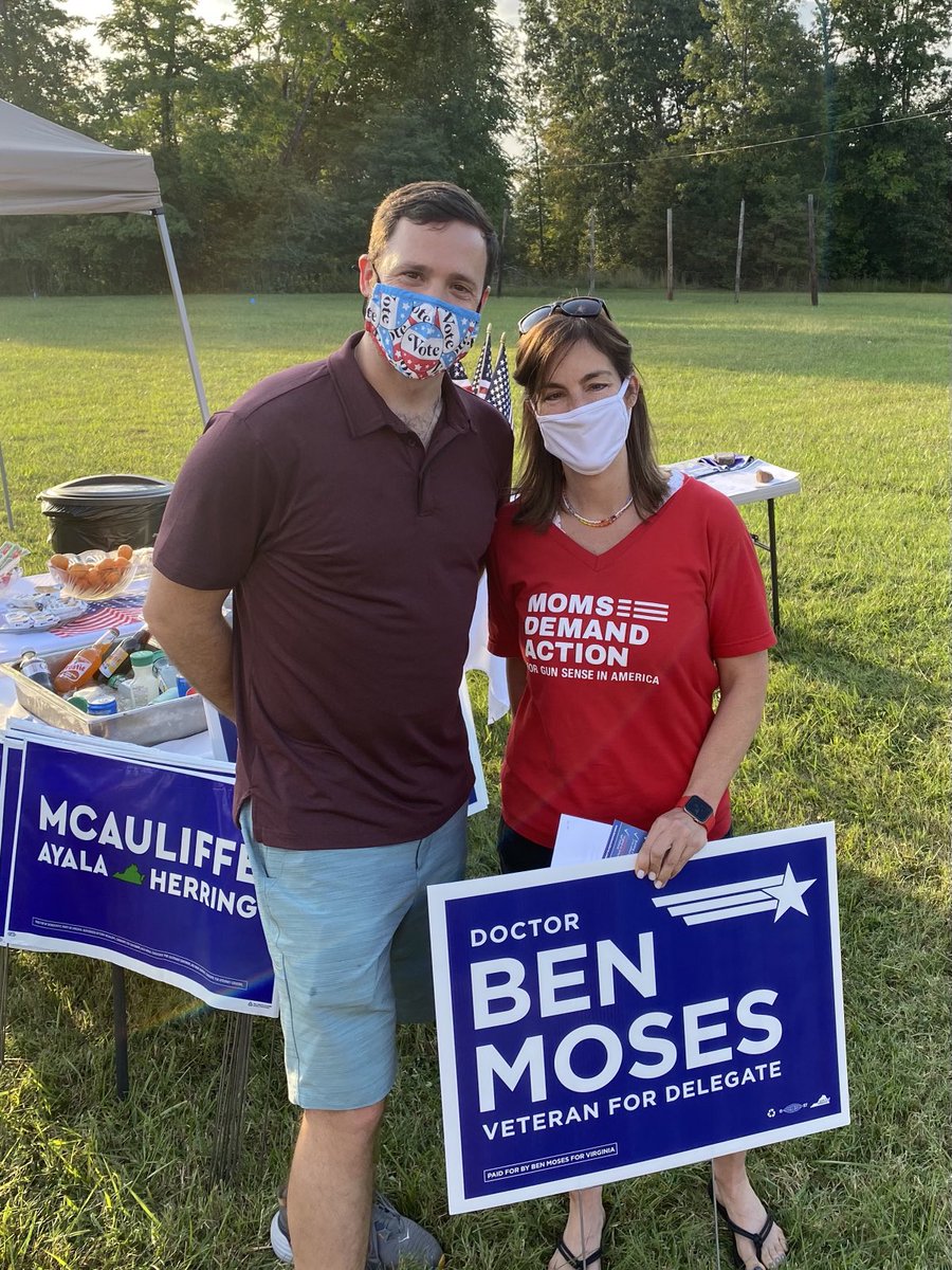 As a new Virginian, I’m continuing to learn the lay of the land on this ⁦@MomsDemand⁩ weekend of action. Met *my* awesome #GunSenseCandidate ⁦@BenMosesVA⁩—dad, doctor, vet—truly a man of service! I’m ready to knock doors to ensure he’s my delegate! #MomsAreEverywhere