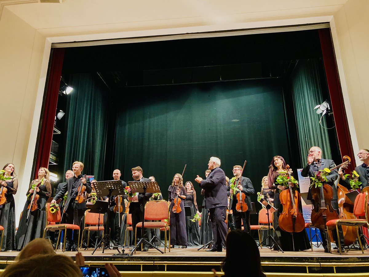 🥇time at 28 years old <a href="/UsedomMusikfest/">Usedomer Musikfestival</a> in lovely #kaisersaal #heringsdorf. Main focus on#lithuania 🇱🇹. Fine opening night with #schwesig #davidgeringas #chamberorchestraklaipeda and dense music by #prusevicius #dvorak #beethoven #malcys #senderovas. A lot to discover 🙌👌