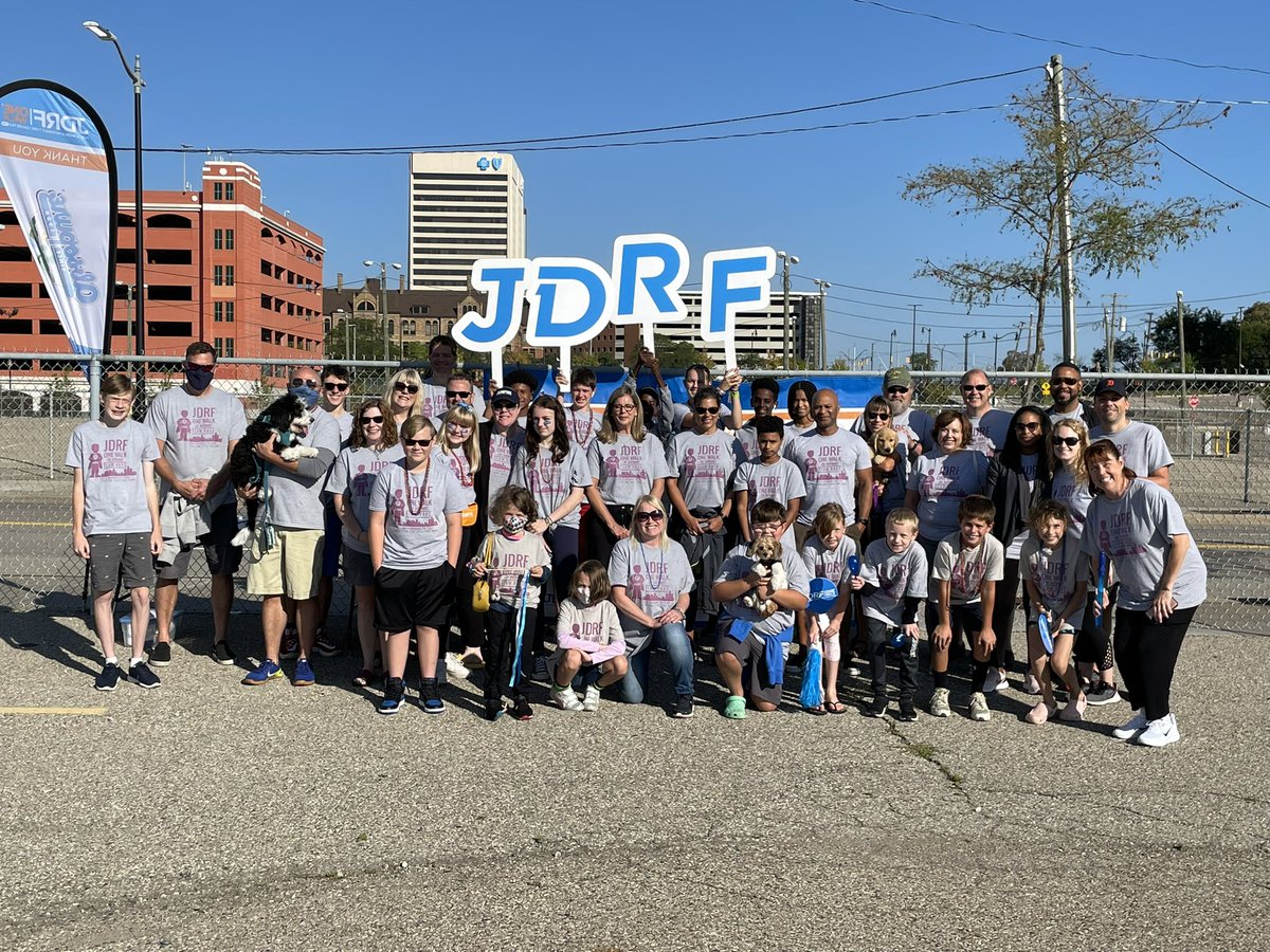 maxjenn's tweet image. Our 9th @JDRF_MichiganOH walk/ride complete!  So grateful for the outpouring support #TeamRass raised $12,000 for @JDRF @JDRFAdvocacy #type1diabetes #typeonetotypenone #detroit #myherowearsaninsulinpump