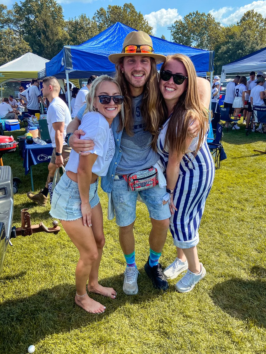 Bilbodatoad's tweet photo. Another victim of the Penn State White Out!βͺοΈβͺοΈβͺοΈβͺοΈβͺοΈπ΅πΈ
Iβll be smiling for the next month because of this visit! THANK YOU PSU!!!!βΊοΈ
#WeAre #PennState #ToadLyfe #WhiteOut #football #PennStateForever #GoOnOneAdventureADay #BigTittyTina #RavenFromSnapchat #AllSmiles https://t.co/jBsfMcW2Vq