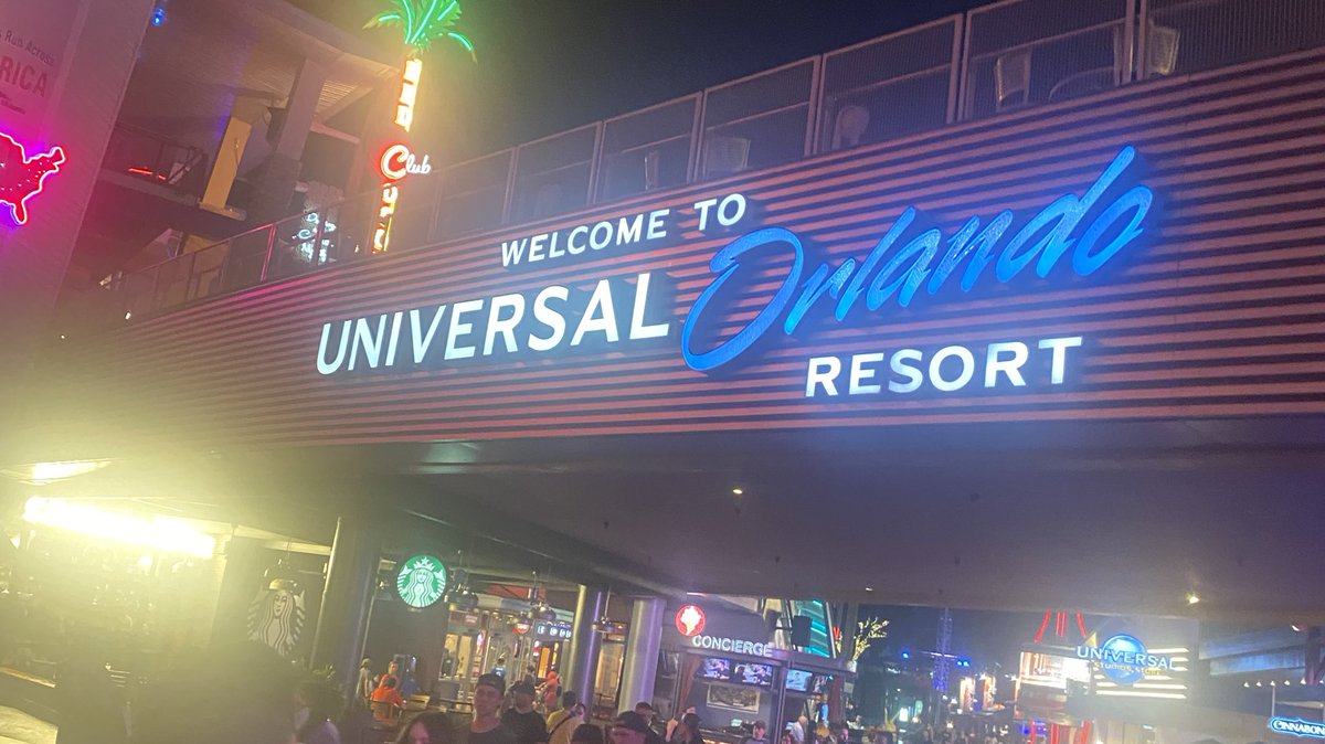 dltypeshit's tweet photo. Retweet if you in Orlando https://t.co/h7HzisKAFf