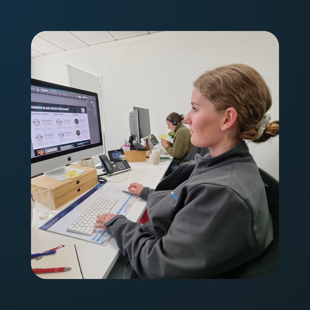 OptimiseOnline's tweet photo. Asha is designing a one-page brochure for a client. She has been working with them to develop their marketing materials and she's excited about the possibilities!
#graphicdesign #brochure #graphicdesignperth #perthbusiness #optimiseonline https://t.co/Opdyz9v9HF