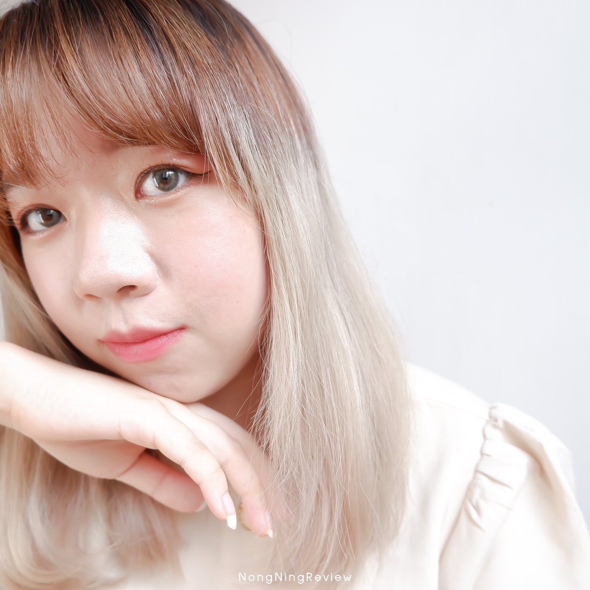 KN_Shappo's tweet photo. อีกอย่างที่แนะนำเลยคือ Touch-up Lash Mascaraสีใส ที่ช่วยให้ขนตายาวเรียงเส้นสวยมากขึ้น ขนตาไม่ตกระหว่างวันปังมากๆ
หลังจากแต่งออกมากได้ลุดที่ดูธรรมชาติ สไตล์เกาหลี สวยละมุนมากๆ 🥰💖#Namingcosmetics #Kbeauty https://t.co/Av1QLHcMwX