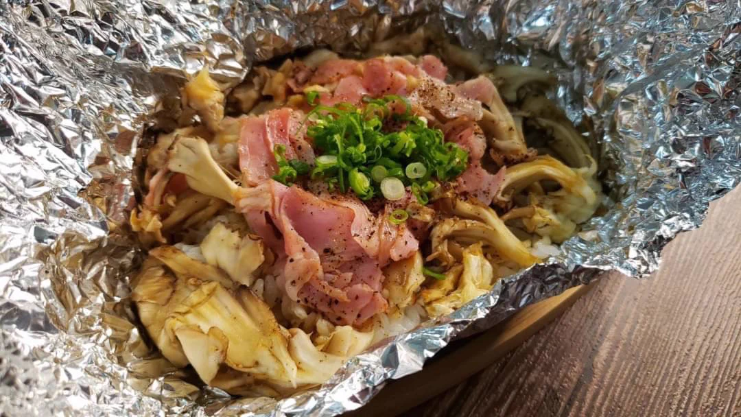 材料をアルミホイルで包みオーブントースターで焼くだけ！簡単でとっても美味しそうなホイル焼きレシピ！
