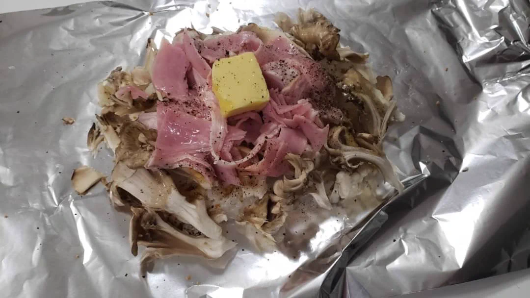 材料をアルミホイルで包みオーブントースターで焼くだけ！簡単でとっても美味しそうなホイル焼きレシピ！
