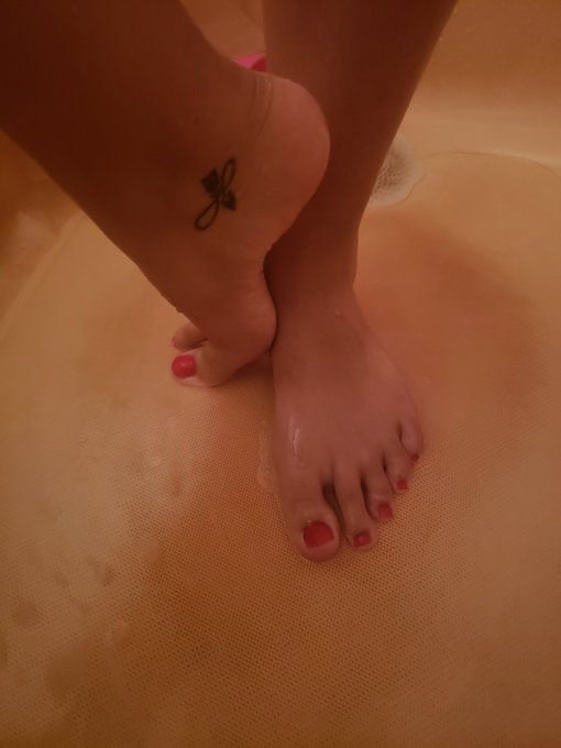 My #fansly is LIVE!! Go check it out, $5 gets you access to EVERYTHING!! https://t.co/KQpYmPF1LP<a href="/tag/fansly"class="tags">#fansly</a>