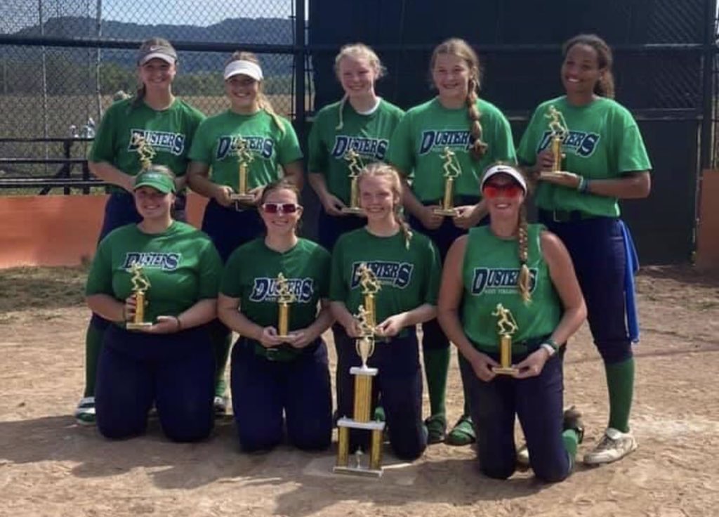 WVDusters04's tweet image. Good weekend for this group of young ladies, 5-0 on the weekend. But the best part was supporting such a great cause!