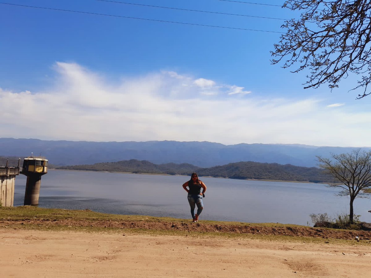CecyBj1's tweet photo. Hermoso día ☀️😎❤ https://t.co/MgS0XFizX5